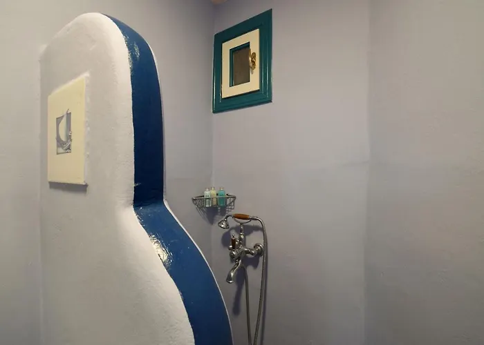 Villa Triantaros Artful *